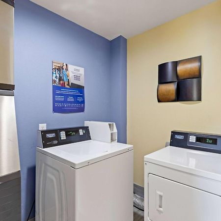 Days Inn & Suites By Wyndham Dfw Airport South-Euless Exterior foto