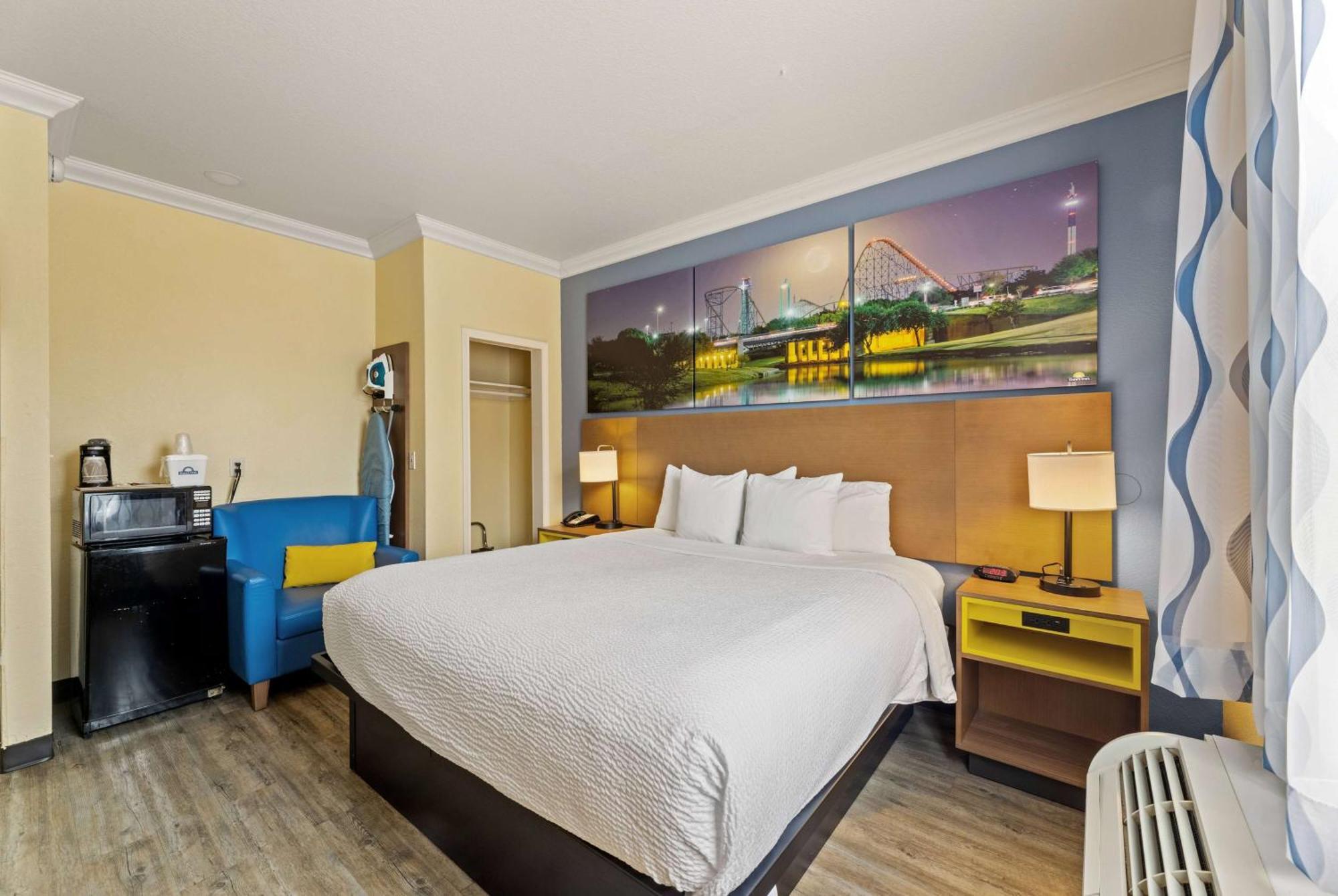 Days Inn & Suites By Wyndham Dfw Airport South-Euless Exterior foto