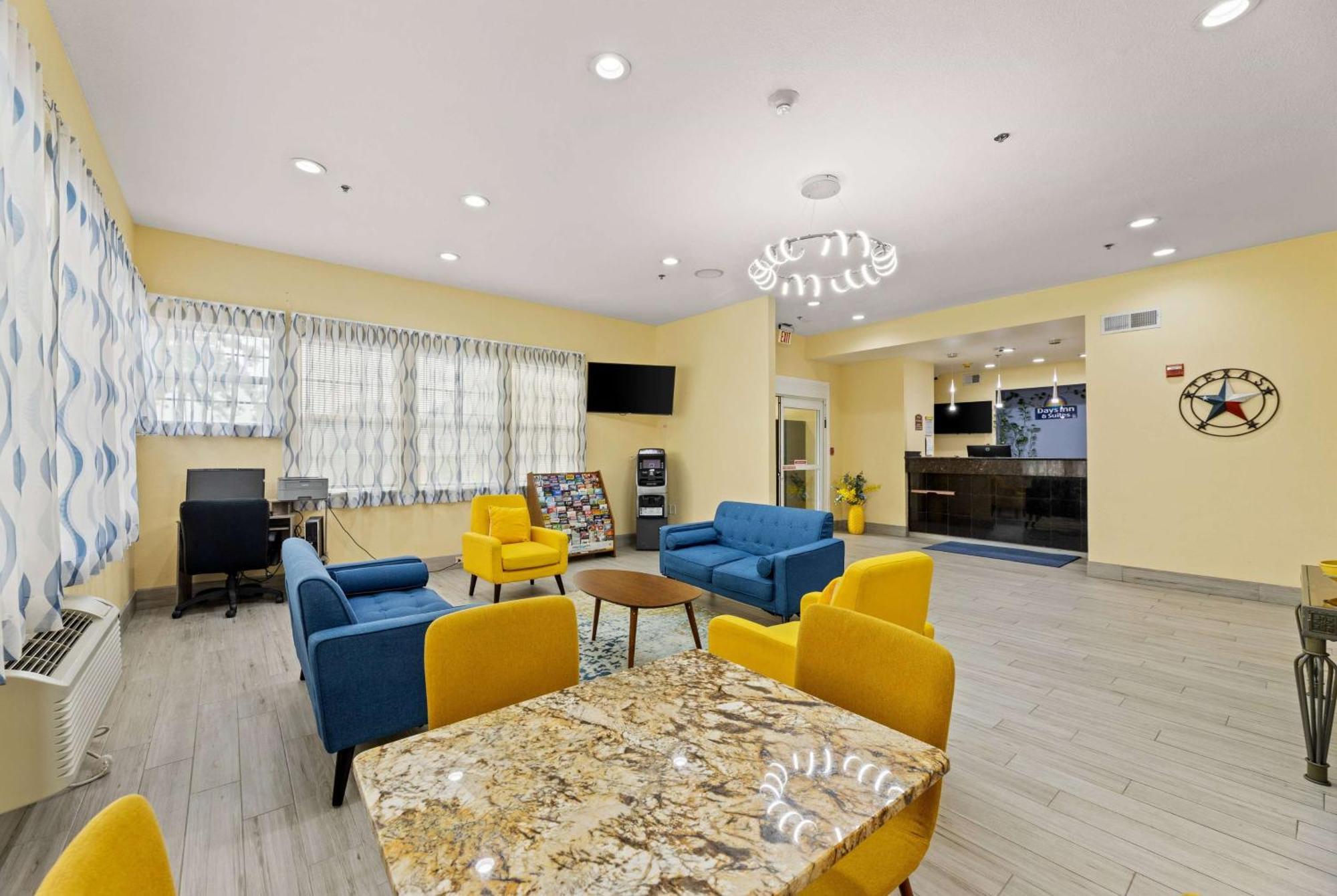 Days Inn & Suites By Wyndham Dfw Airport South-Euless Exterior foto